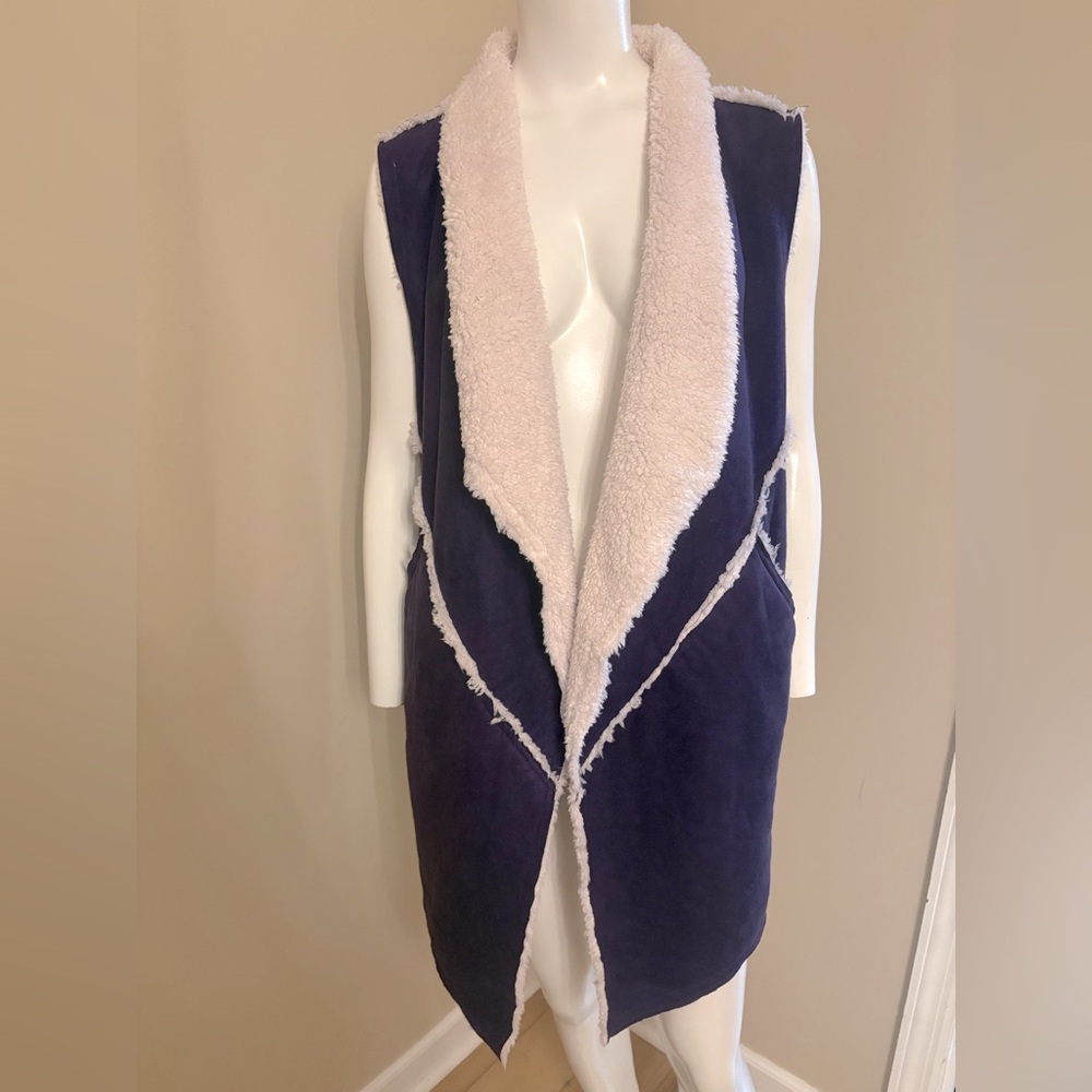 Lularoe NWT Marlow Vest Purple Faux Shearling Sherpa Lined Size Large